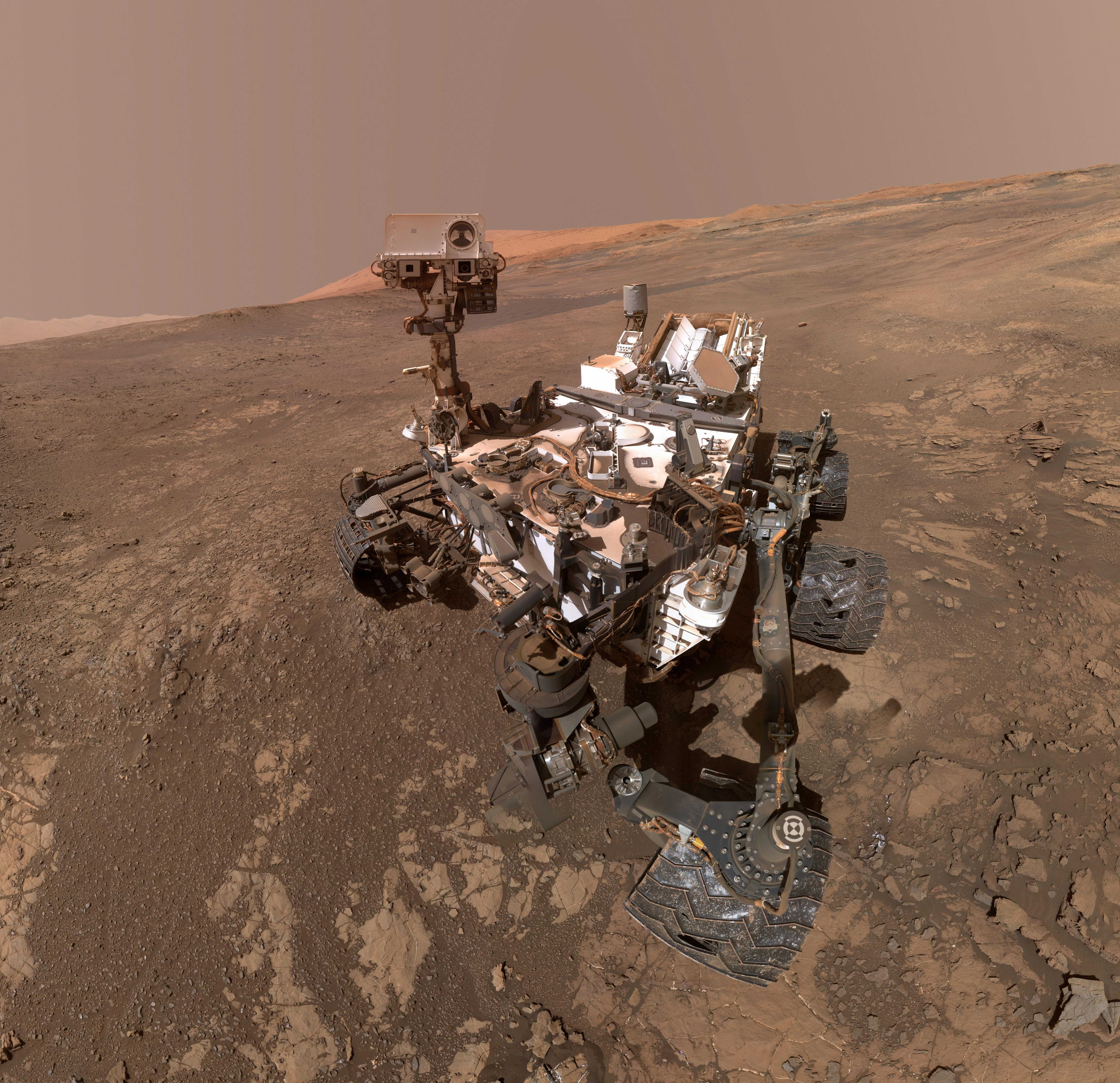 Self-portrait of NASA's Curiosity Mars rover on Vera Rubin Ridge with Mount Sharp poking up just behind the vehicle's mast. Image is courtesy of NASA/JPL-Caltech/MSSS Curiosity.
