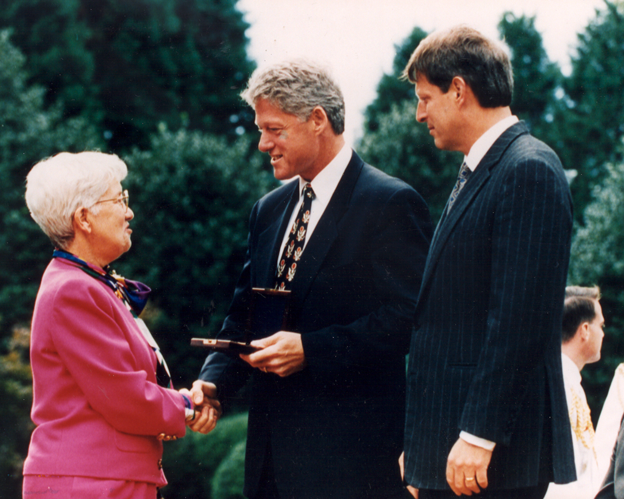 Vera Rubin receiving the National Medal of Science