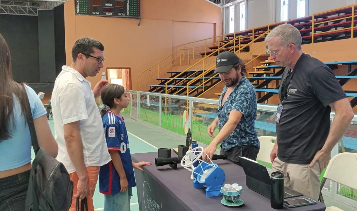 LCO astronomers tak to the public about our telescopes