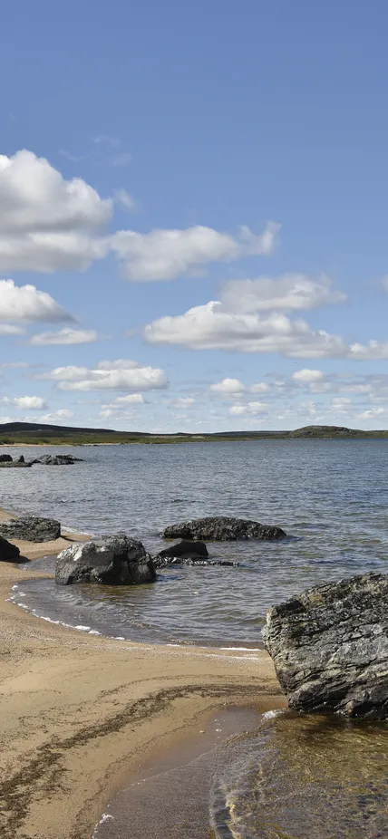 Fieldwork at the Slave Craton, Canada