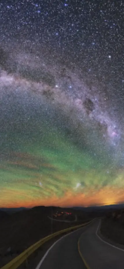 MilkyWay over the magellan telescopes in Chile