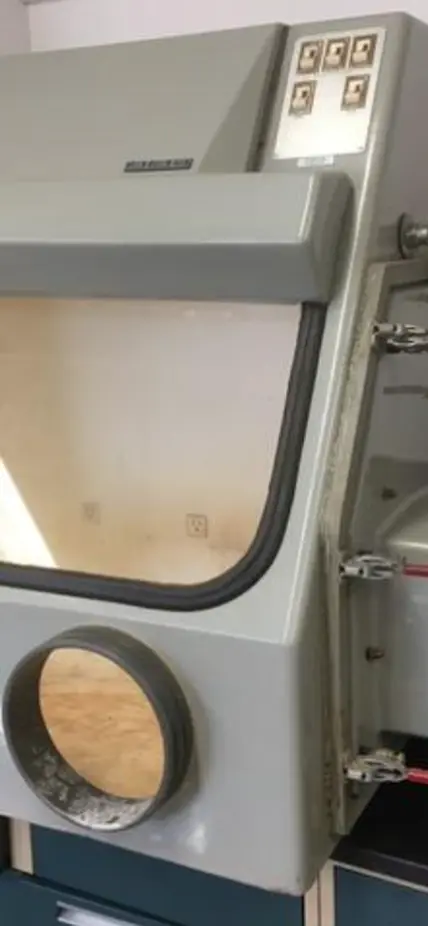 The Glove Box That Held the Moon