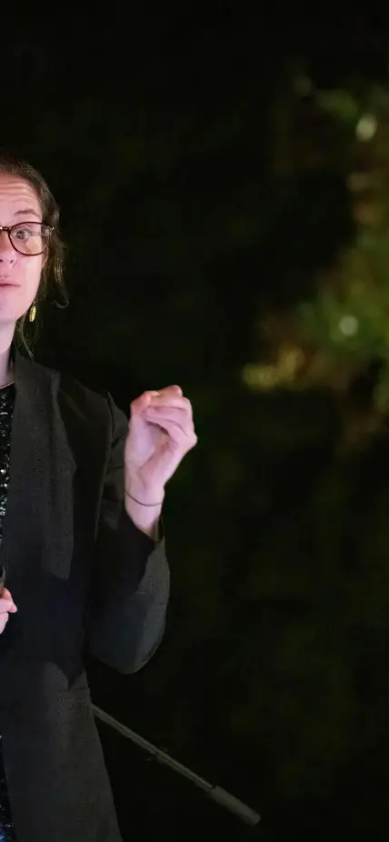 Johanna Teske presents to the Carnegie Science Board of Trustees