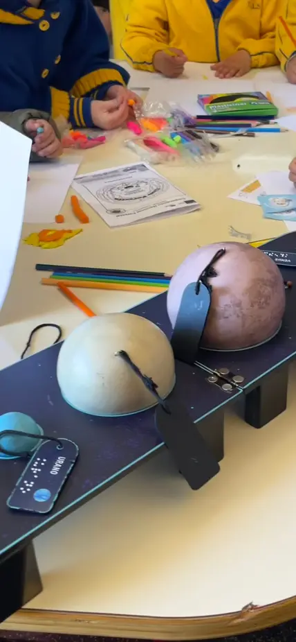 A planetary science activity during an outreach program at LCO