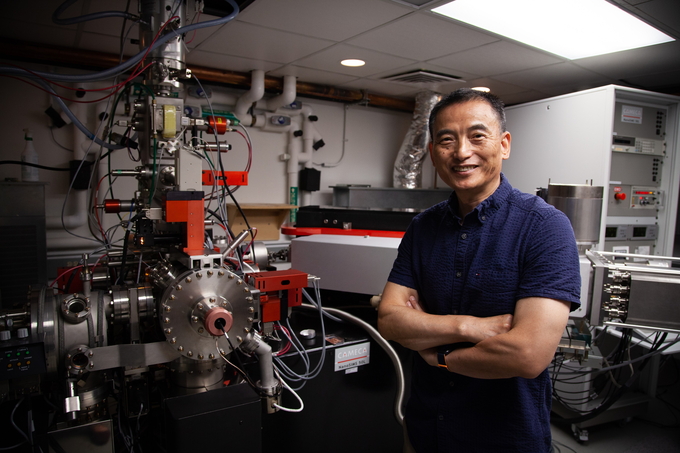 Jianhua Wang With NanoSIMS