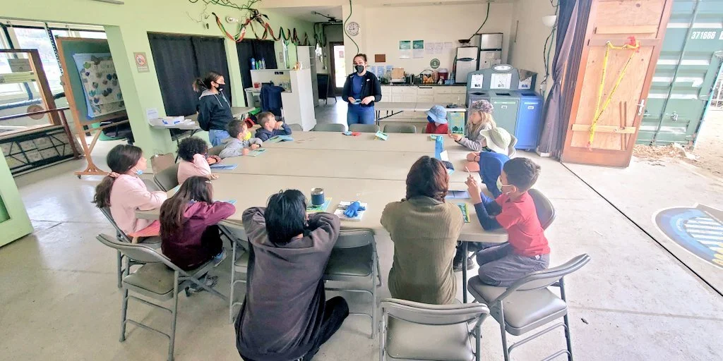 San Francisco campers learn about tardigrades in an outreach program run by Carnegie plant biologists