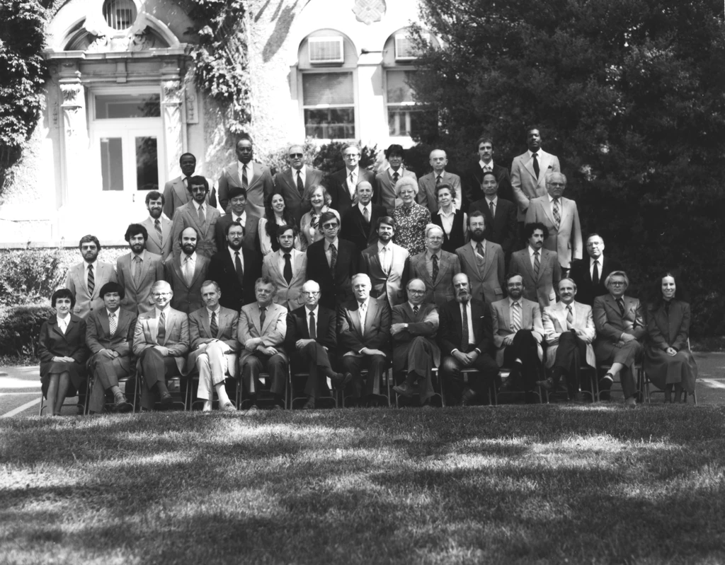 Geophysical Laboratory Staff Group Photo - 1982