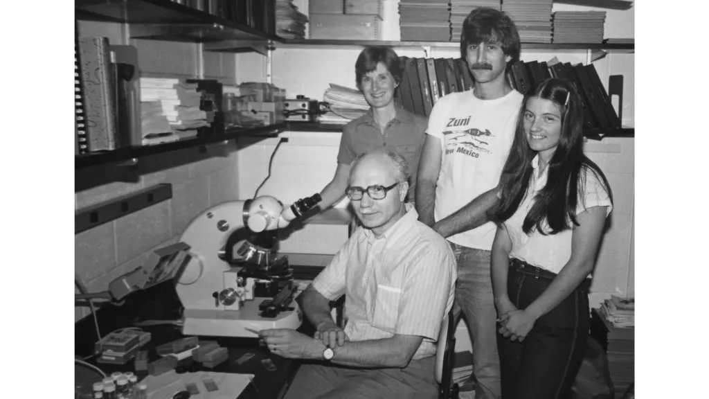 Gall group in the lab at Carnegie Science, 1980s