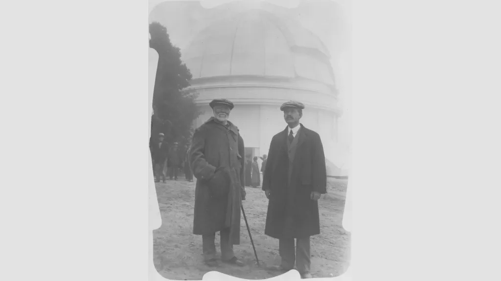 Andrew Carnegie and George Ellery Hale outside the 60-inch telescope dome, Mount Wilson Observatory, 1910. Credit: Carnegie Science/Huntington Library