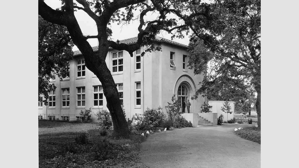 The new plant physiology laboratory at Stanford University