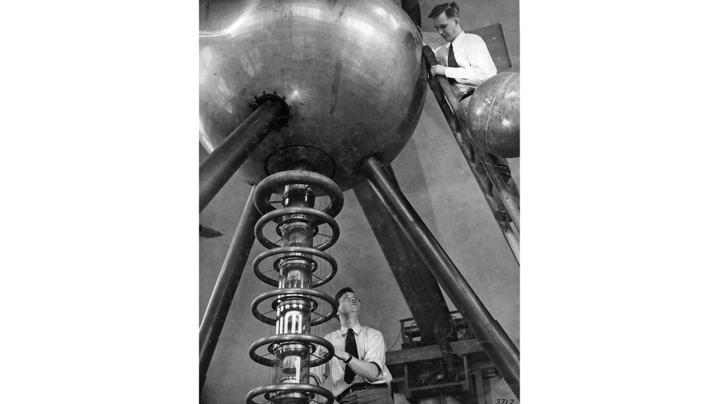 Merle Tuve with high-voltage generator