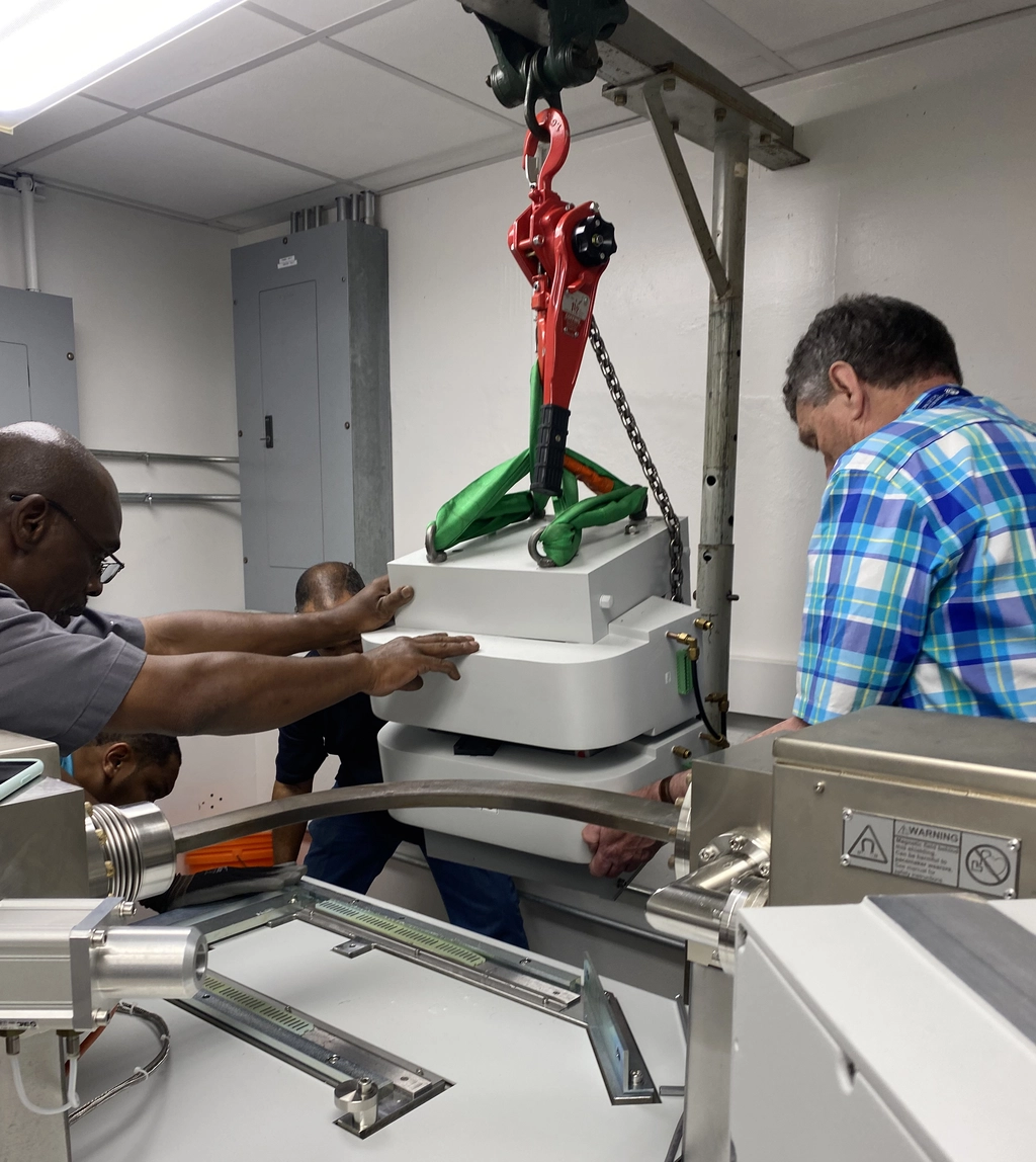 The renovation required the delicate relocation of several high-precision instruments. Credit: Lori Willhite/Carnegie Science