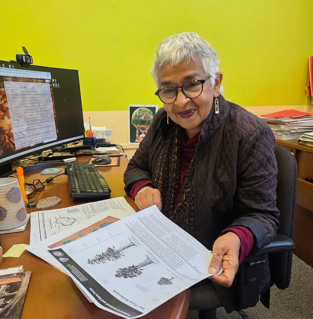 Devaki Bhaya in her office. Courtesy: Carnegie Science.