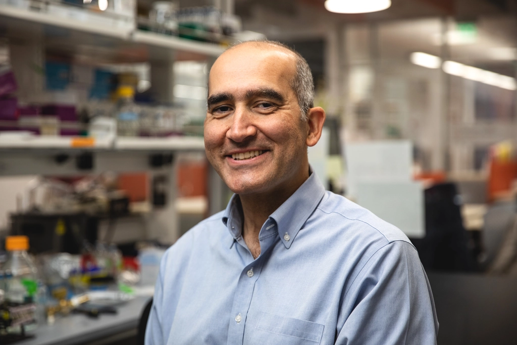 Moh El-Naggar in a laboratory setting. Photo courtesy of Olga Burymska/USC.