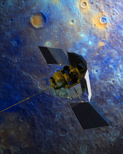 MESSENGER flies by Mercury