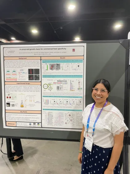 Karina Gutierrez Garcia with her scientific poster