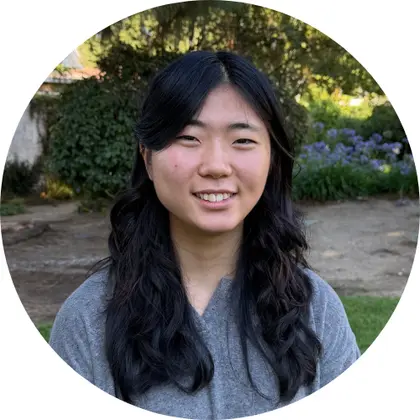 Esther Kim Headshot