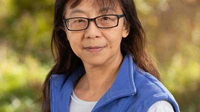 Yixian Zheng portrait