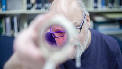 Paul Butler looking through Iodine Cell