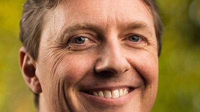 Chris Burns