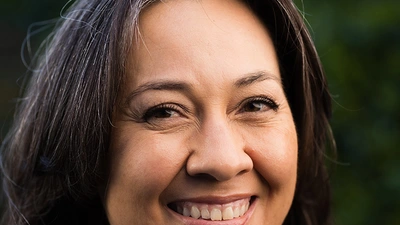 Gina Leon