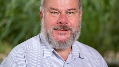 Headshot of Peter van Keken