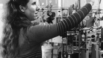 Marilyn Fogel shortly after joining the Geophysical Laboratory, which is now part of Carnegie's Earth and Planets Laboratory