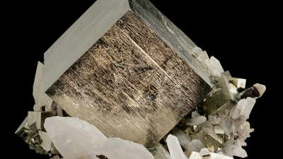 Pyrite. Credit: ARKENSTONE/Rob Lavinsky