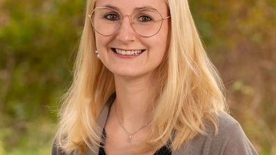 Tabea Moll Headshot 2021