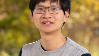 Minjie Hu 2021 headshot