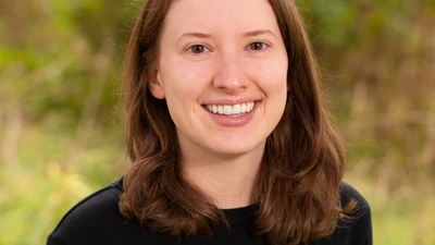 Natalie Swinhoe 2021 headshot