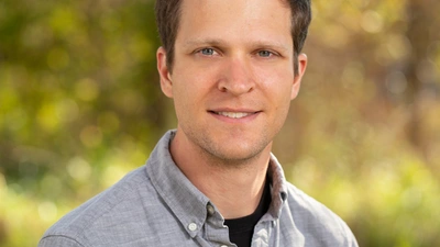  Ross Pedersen 2021 headshot