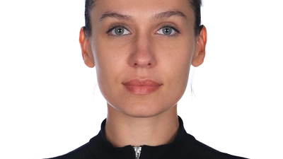 Asia Davidian headshot