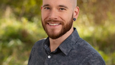 Jeremy Hayes headshot