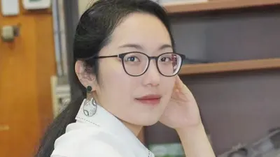 Hengdi Liang Portrait