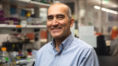 Moh El-Naggar in a laboratory setting. Photo courtesy of Olga Burymska/USC.
