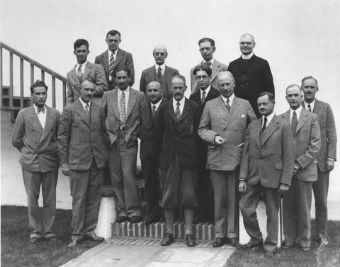 Leading scientists at Carnegie’s Seismological Laboratory in Pasadena, California.