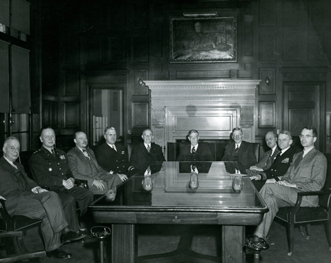 Vannevar Bush with the OSRD Advisory Council in the Carnegie administration building board room, 1946.
