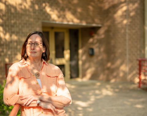 Weinberger Leaning in Shadow