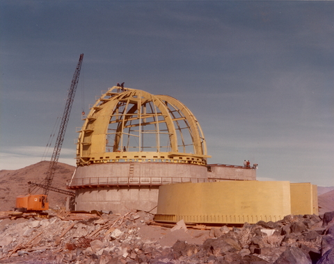 Construction of the du Pont telescope at Las Campanas Observatory