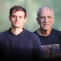 Rosa and Berry Banner