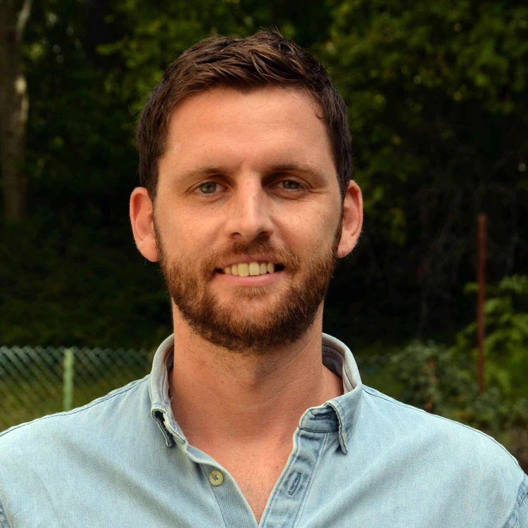 Oliver Selmoni headshot