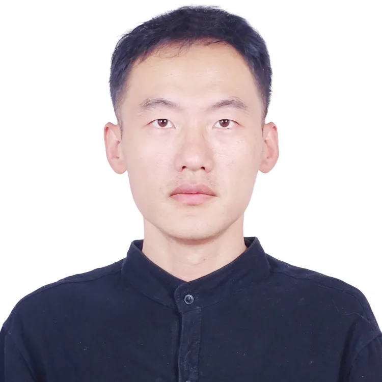 Huawei Chen Headshot