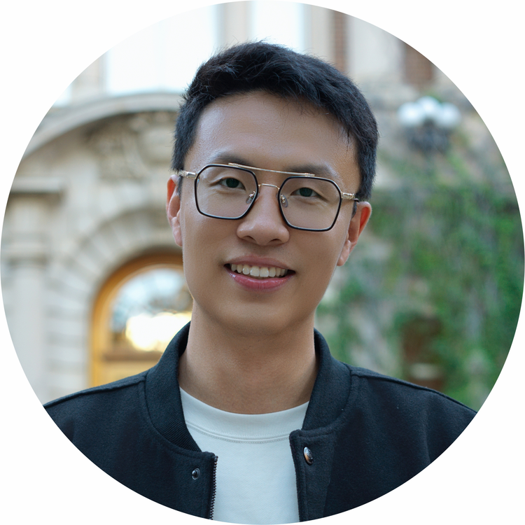 Qiwei Zhang Headshot