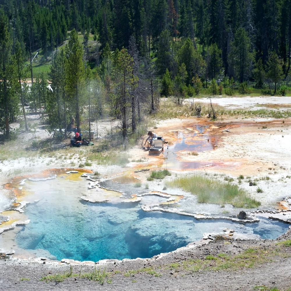 Carnegie researchers receive joint U.K.-U.S. grant to study hot spring ...