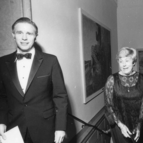 ouis and Lore Brown at an annual Carnegie celebration with scientists and members of the Board of Trustees.