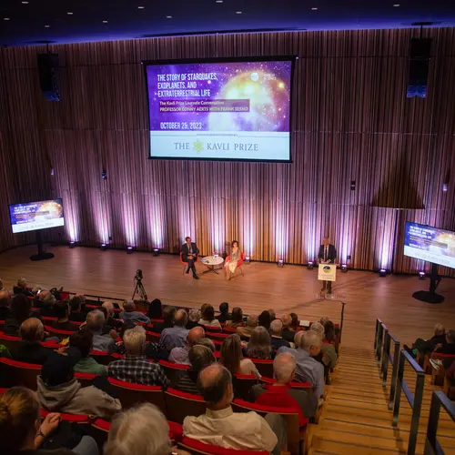 Conny Aerts and Frank Sesno during Kavli Prize Laureate Lecture at the MLK Jr Memorial Library 