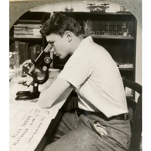 Teen Gall with Microscope