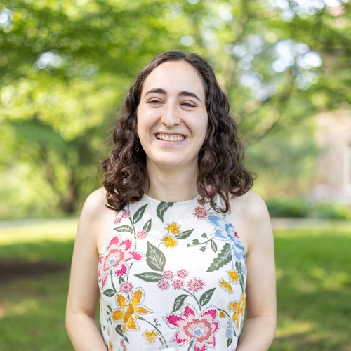 Miriam Herron Wide Shot